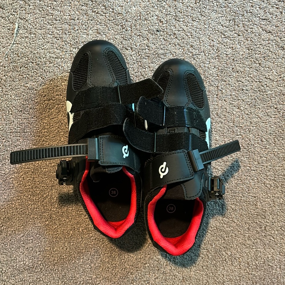 Peloton cycle shoes